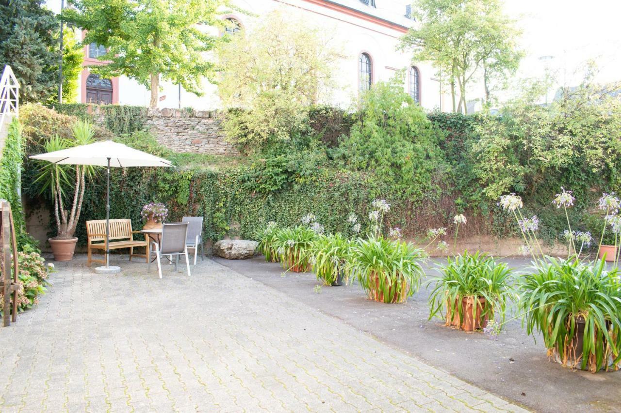 Weingut Johanneshof Minheim Exterior photo